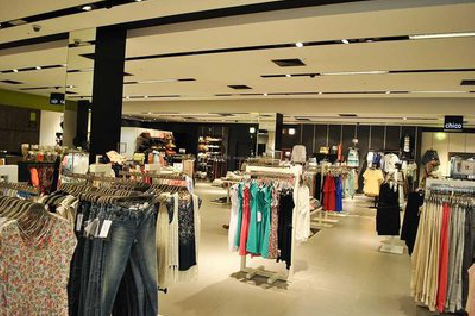 融安商场里的店面怎么装修？